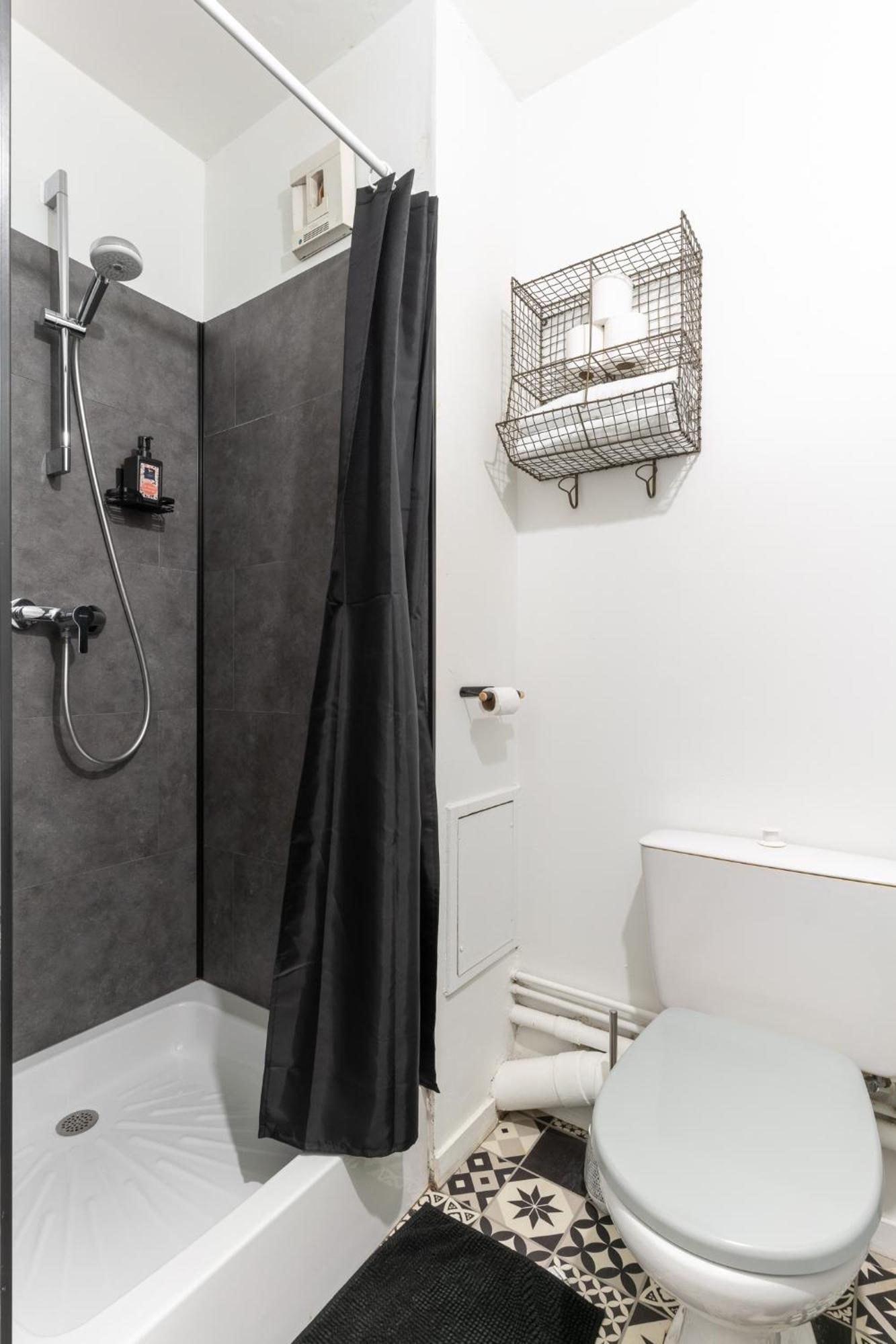 Studio Centre-Ville Avec Terrasse Et Parking Securise Gratuit Nantes Dış mekan fotoğraf