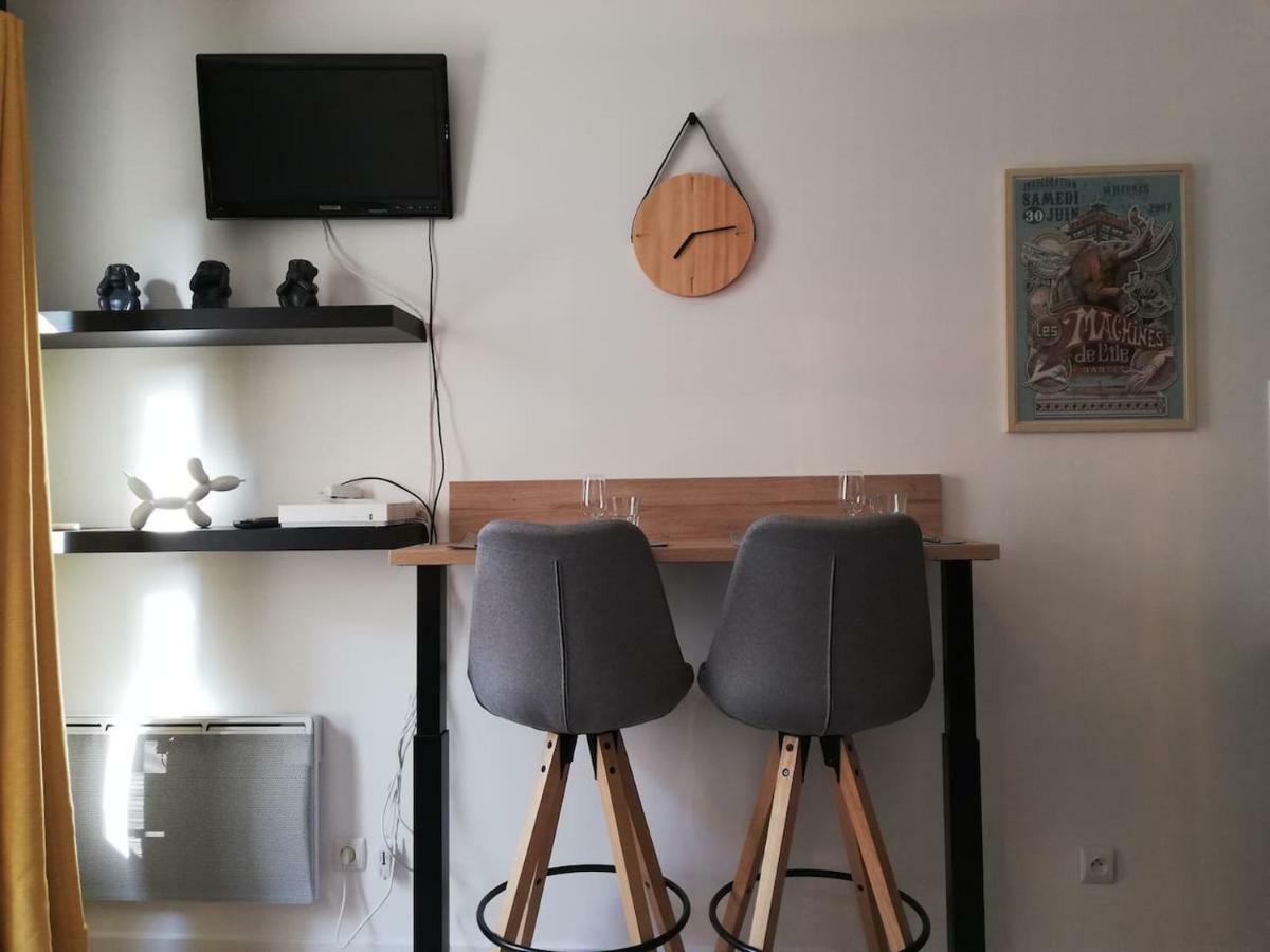 Studio Centre-Ville Avec Terrasse Et Parking Securise Gratuit Nantes Dış mekan fotoğraf